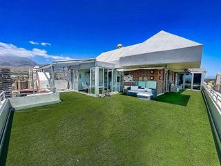 Ático en venta en Pueblo Levante en Benidorm