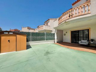 Chalet en alquiler en Urbanizaciones en Guardamar del Segura