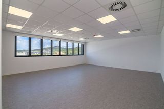 Oficina en alquiler en Sant Just Desvern