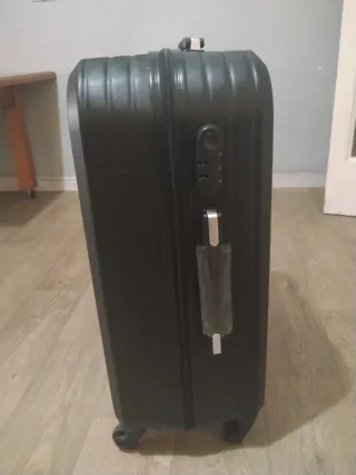 Maleta de viaje grande negra