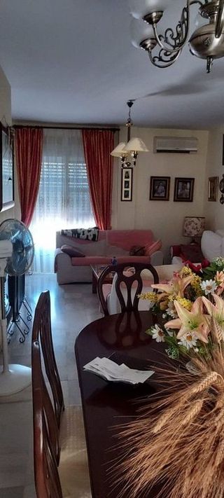 Casa pareada en venta en Valencina de la Concepción