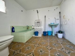 Casa adosada en venta en Brenes