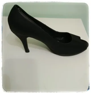 Zapatos tacón peep toe negros talla 40