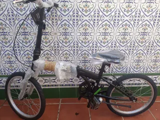Bicicleta plegable negra