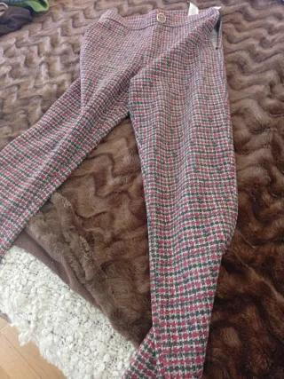 Pantalón cuadros Zara