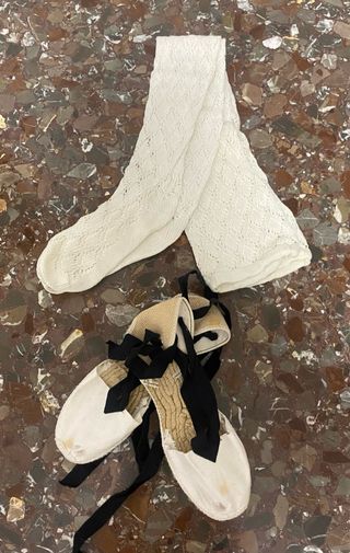 Conjunto falda Saraguay blanca y negra