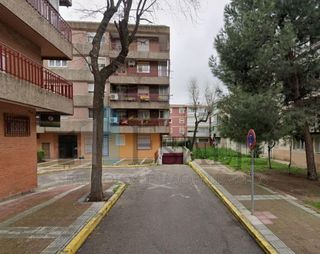 Garaje en venta en Villayuventus-Renfe en Parla