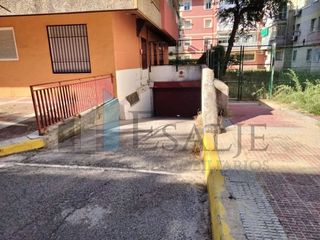 Garaje en venta en Villayuventus-Renfe en Parla