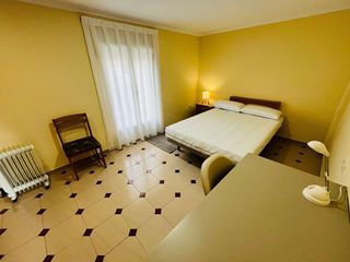 Casa adosada en alquiler en Moncada