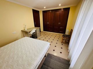 Casa adosada en alquiler en Moncada