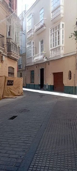 Local comercial en venta en Centro Histórico - Plaza España en Cádiz
