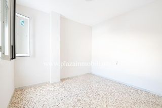 Piso en venta en Lucena