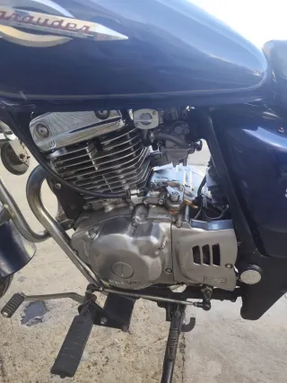 Oportunidad real. Moto Suzuki Marauder 250 cc