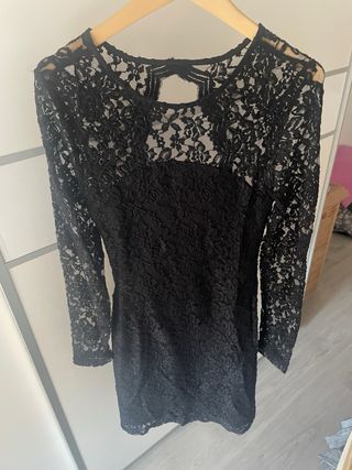 Vestido encaje negro manga larga nuevo