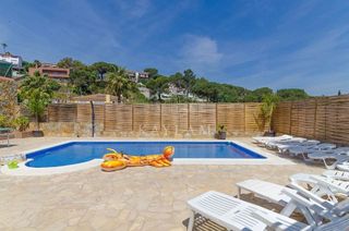 Chalet en venta en Puigventós en Lloret de Mar