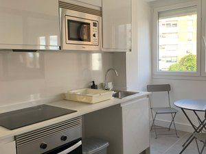 Se alquila habitación en Pedro Salvador, Sevilla.