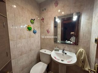 Casa adosada en venta en Villamediana de Iregua