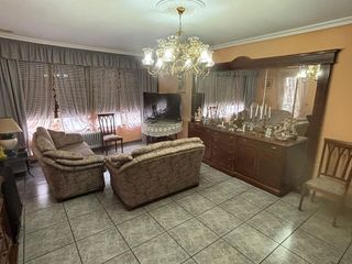 Casa adosada en venta en Úbeda