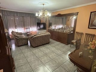 Casa adosada en venta en Úbeda
