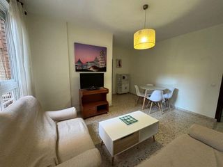 Piso en alquiler en Ciudad Jardín - Zoco en Córdoba