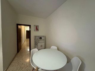 Piso en alquiler en Ciudad Jardín - Zoco en Córdoba