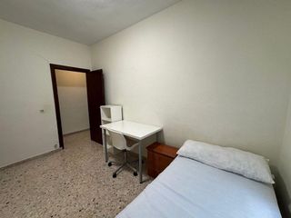 Piso en alquiler en Ciudad Jardín - Zoco en Córdoba