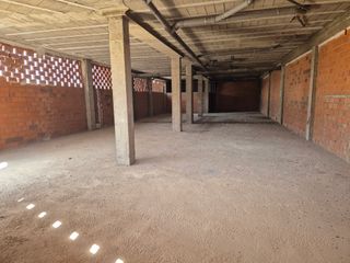 Se vende local comercial