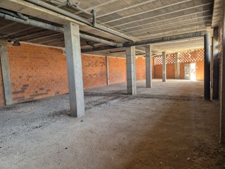 Se vende local comercial