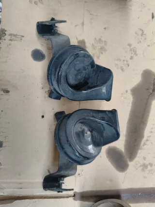 Pareja de claxon (bocinas) BMW serie 1 E81 E87