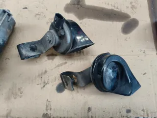 Pareja de claxon (bocinas) BMW serie 1 E81 E87