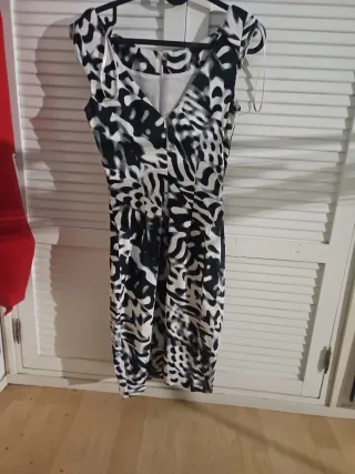 Vestido Karen Miller estampado blanco y negro