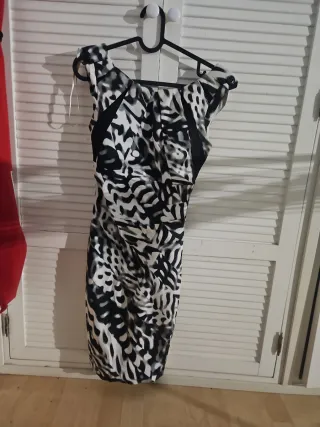 Vestido Karen Miller estampado blanco y negro