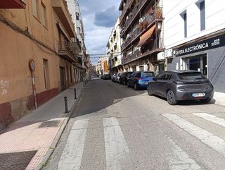 Local comercial en venta en Linares