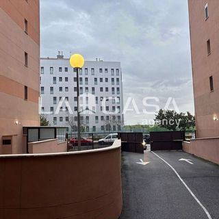 Garaje en venta en Colores - Entreparques en Sevilla