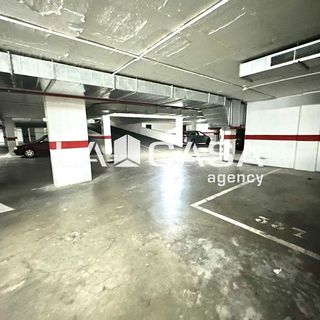 Garaje en venta en Colores - Entreparques en Sevilla