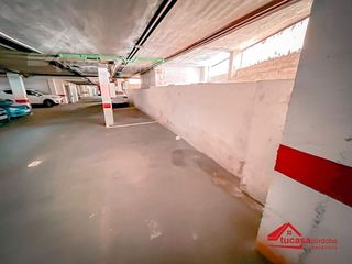 Garaje en venta en Santa Rosa - Valdeolleros en Córdoba