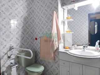 Piso en venta en Ventiun en Ourense