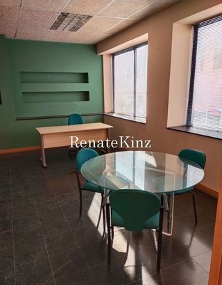 Local comercial en alquiler en Les Planes en Hospitalet de Llobregat, L´