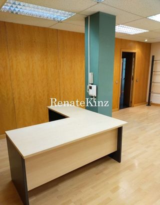 Local comercial en alquiler en Les Planes en Hospitalet de Llobregat, L´
