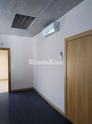 Local comercial en alquiler en Les Planes en Hospitalet de Llobregat, L´