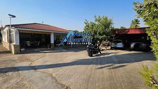 Chalet en venta en Avda. Elvas en Badajoz