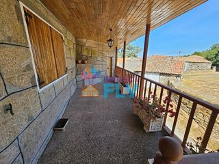 Chalet en venta en Nogueira de Ramuín