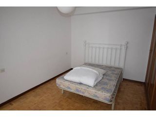 Piso en alquiler en Centro Ciudad en León