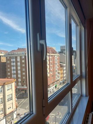 Piso en alquiler en Cuatro Caminos - Plaza de la Cubela en Coruña (A)