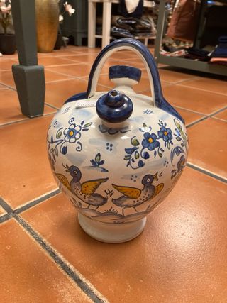 Botijo de cerámica de Talavera