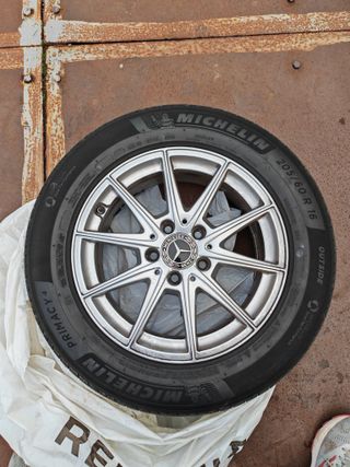 Llantas Mercedes 16 Michelin y Continental