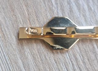 Gemelos, pasador y llavero. Juego "VID"