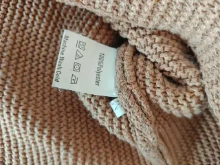 Jersey de punto con hombros marcados