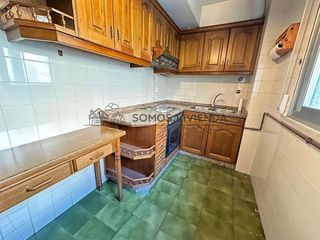 Piso en venta en As Lagoas en Ourense