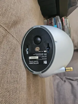 Altavoces KEF HTS 2001 Satélite Plata